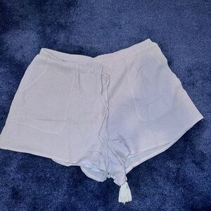 NWOT Gilli Cloth Loose Shorts Size M
